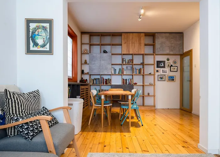 Colorful Getaway Right Next To Ndk By Flat Mаnager Lejlighed *